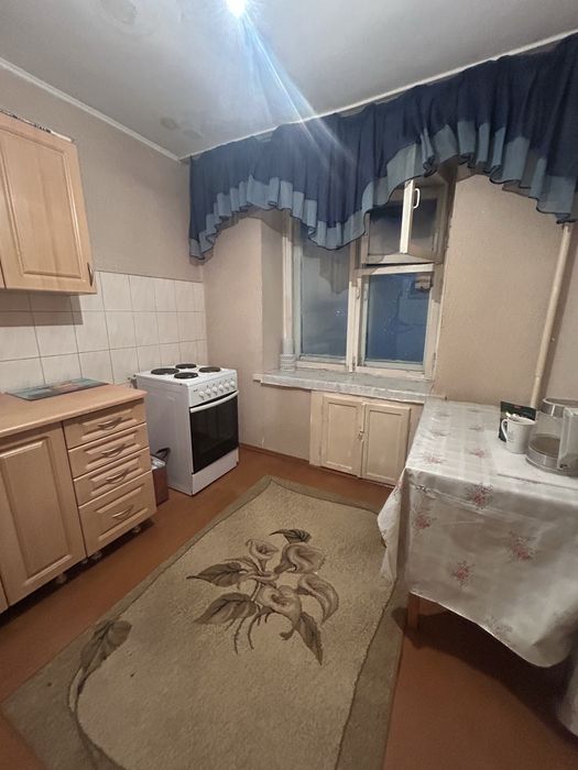 Продается 1,5- ка на Стрелке