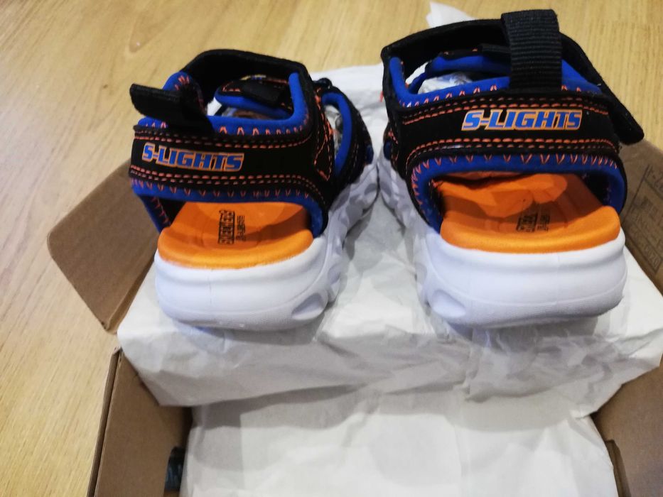 Светещи детски сандали Skechers