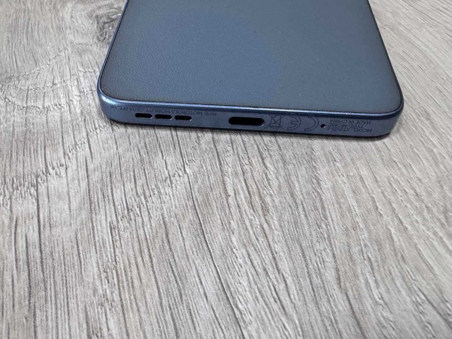 Motorola  E15 64GB 2GB RAM Dual