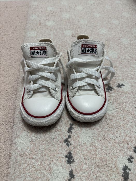 Tenesi converse copii
