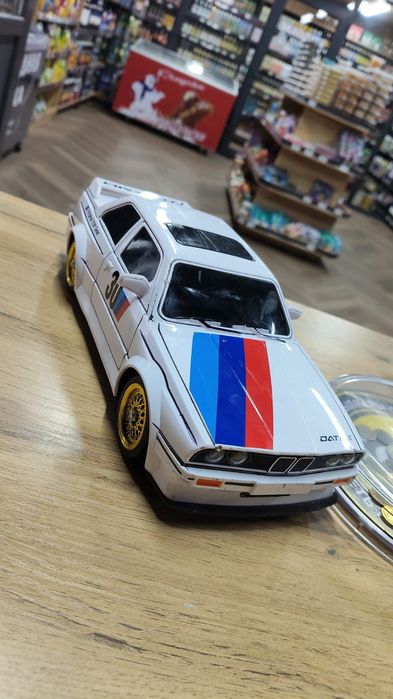 Машины на пульту управления