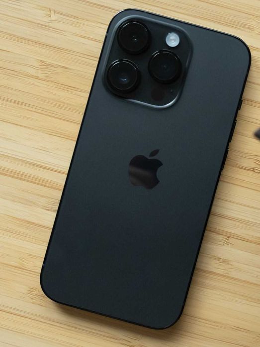 Срочно продаётся iPhone 15 Pro Max Black 512GB