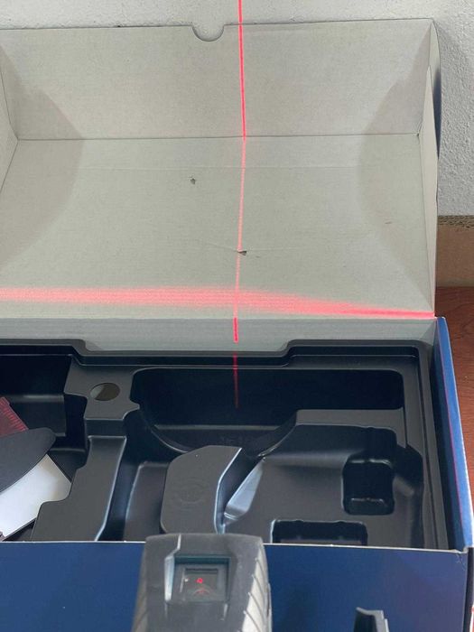 Nivela cu laser, cu linii in cruce, lumina rosie, Bosch Professional GCL 2-15, cu autonivelare, 15 m, cu suport si geanta