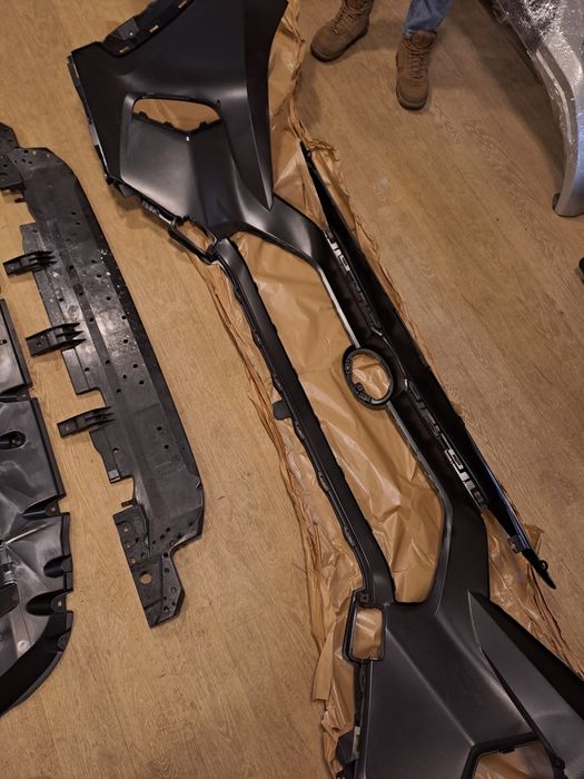 Бампер в сборе для Rav4