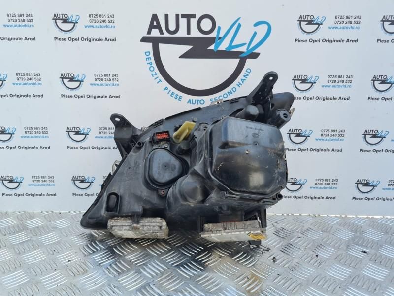 Far dreapta XENON Opel Vectra C