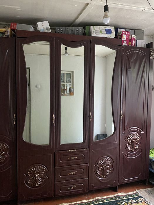 Мебель для дома спальня диван гарнитура и так далее