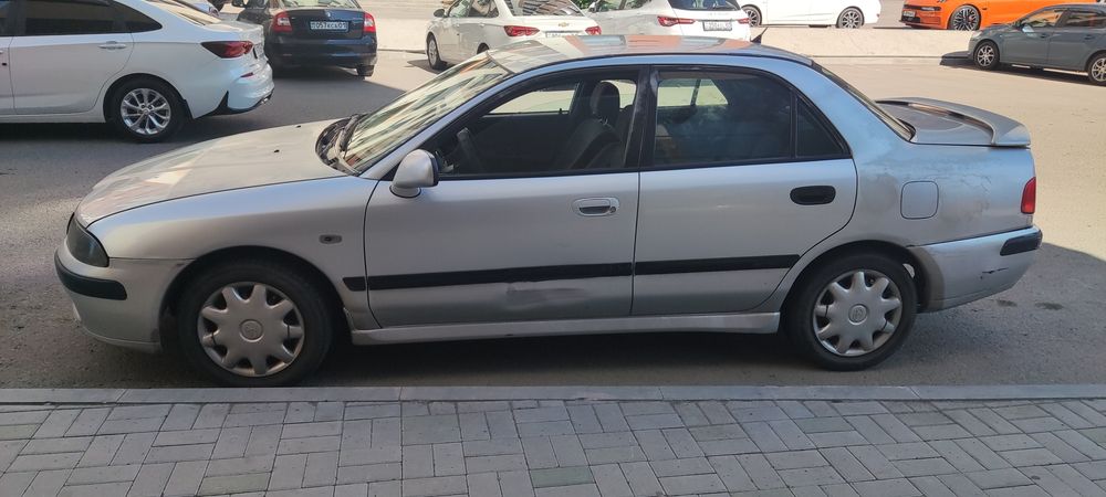 Митсубиси Каризма