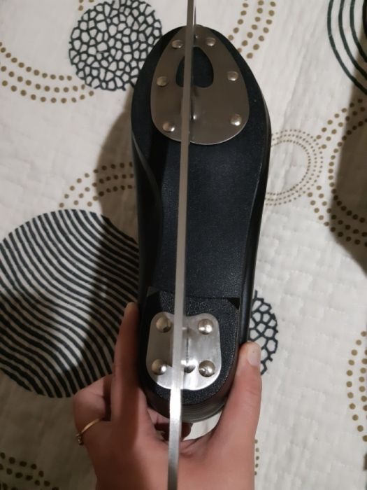 Коньки фигурные черные р 40