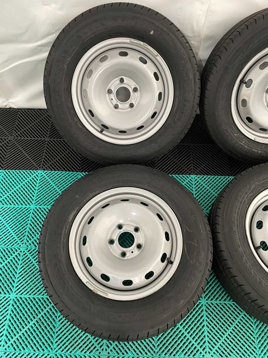 Set jante cu anvelope noi vara 215 65 r16c Renault Trafic Vivaro 2014+