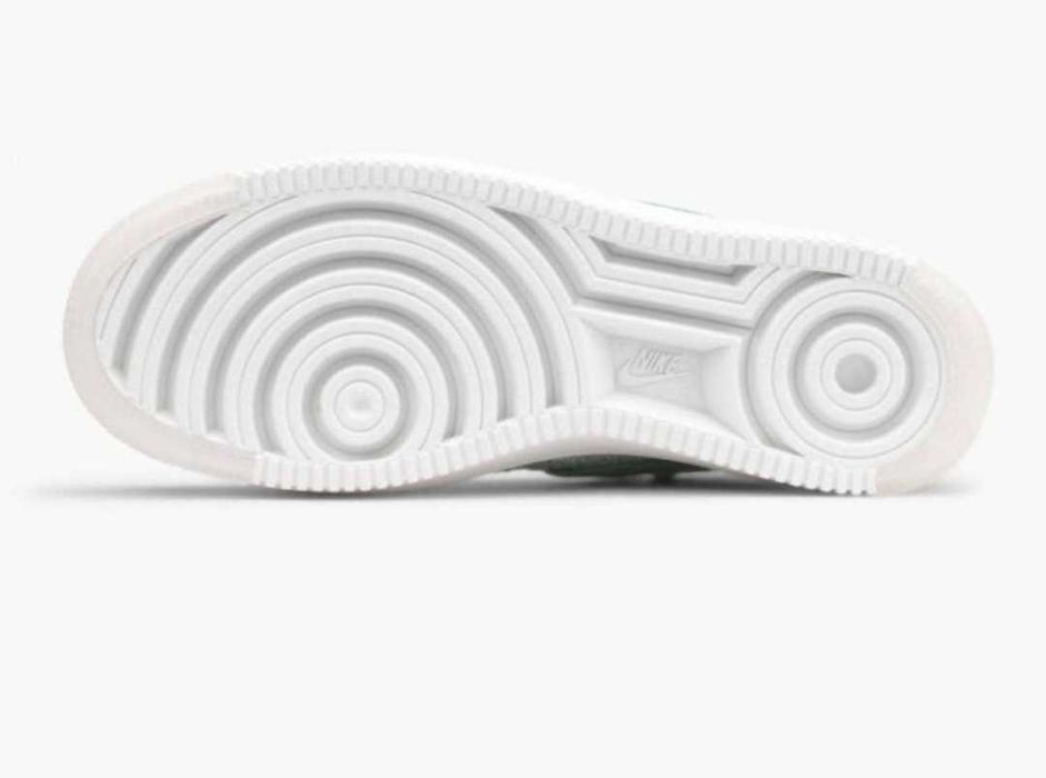 Продавам чисто нови маратонки Nike