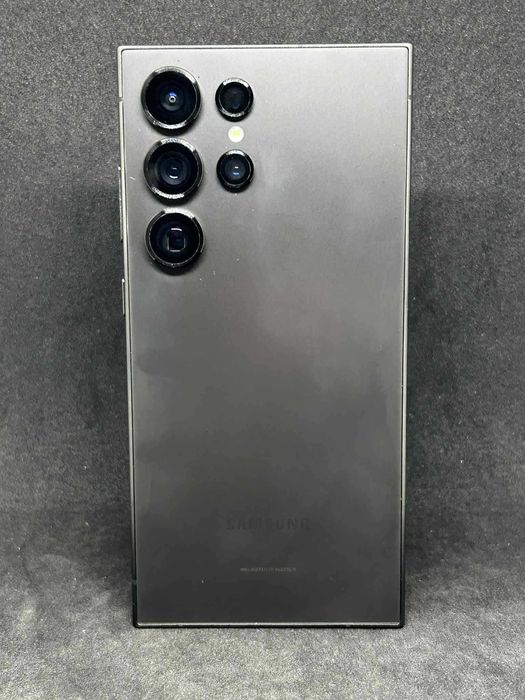 Samsung Galaxy S24 Ultra Black 256GB / 12GB / Перфектен