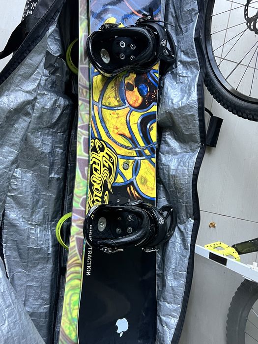 Snowboard libtech lib tech crazy banana magne traction sh +legaturi