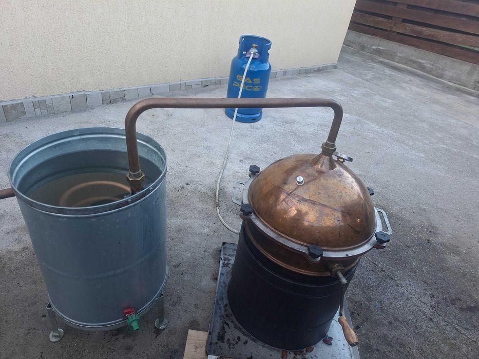 Vand cazan de tuica 35 litri in perfecta stare de utilizare