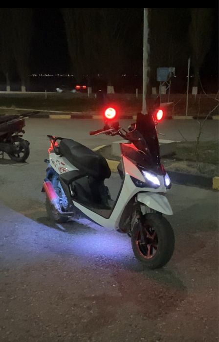 Мопед самурай Скуртер LI-YA Лия