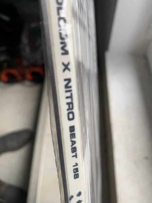 Snowboard nou Nitro Beast x Volcom 158