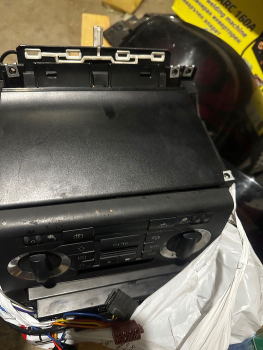 Единичен дин с климатроник за ауди а3 8п