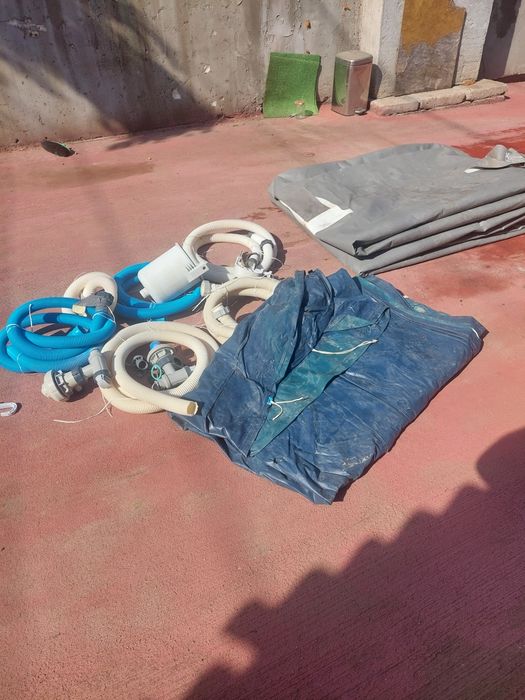 Vind piscină cu cascadă cu 2 pompe folosită o vară
