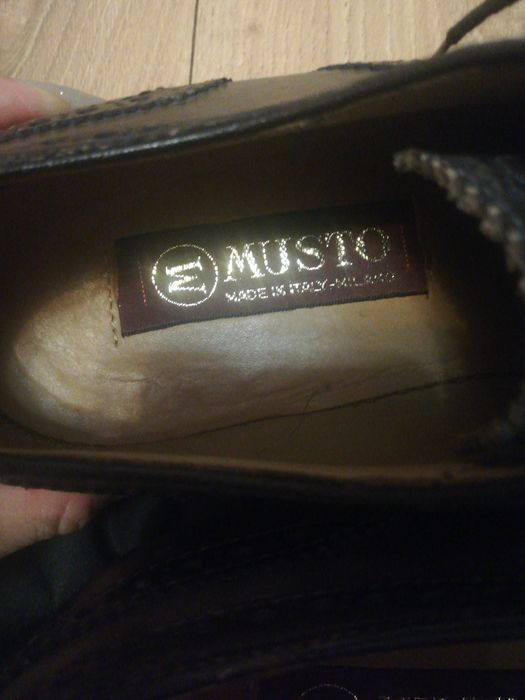 Pantofi din piele  naturala originali Musto marimea 40, 5