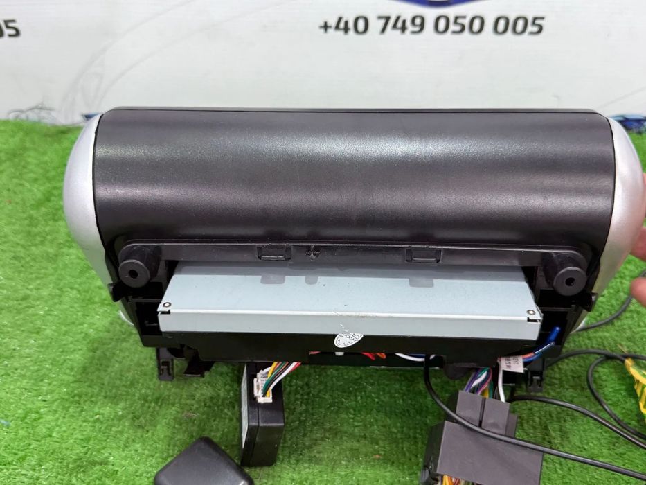 DISPLAY NAVIGATIE / ECRAN MEDIA PEUGEOT 208 2015 1.0 BENZINA / BERLINA 3 USI COD OEM A9F661C70A 2012-2019