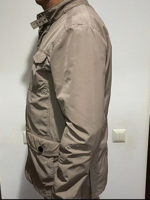 Jacheta  barbati primavara toamna marime 48-50 sau XL stare perfecta.