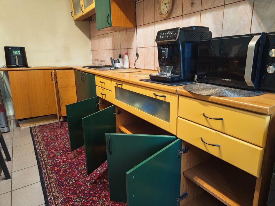 Mobilier Bucatarie, masa bucatarie si 2 scaune