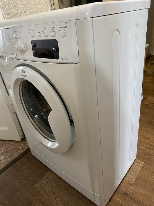 Стиральная машина Indesit