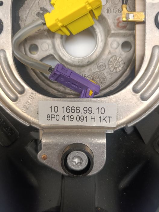 Кожен волан и  Airbag за Audi A3 - 8P / Ауди А3 след 2004г.