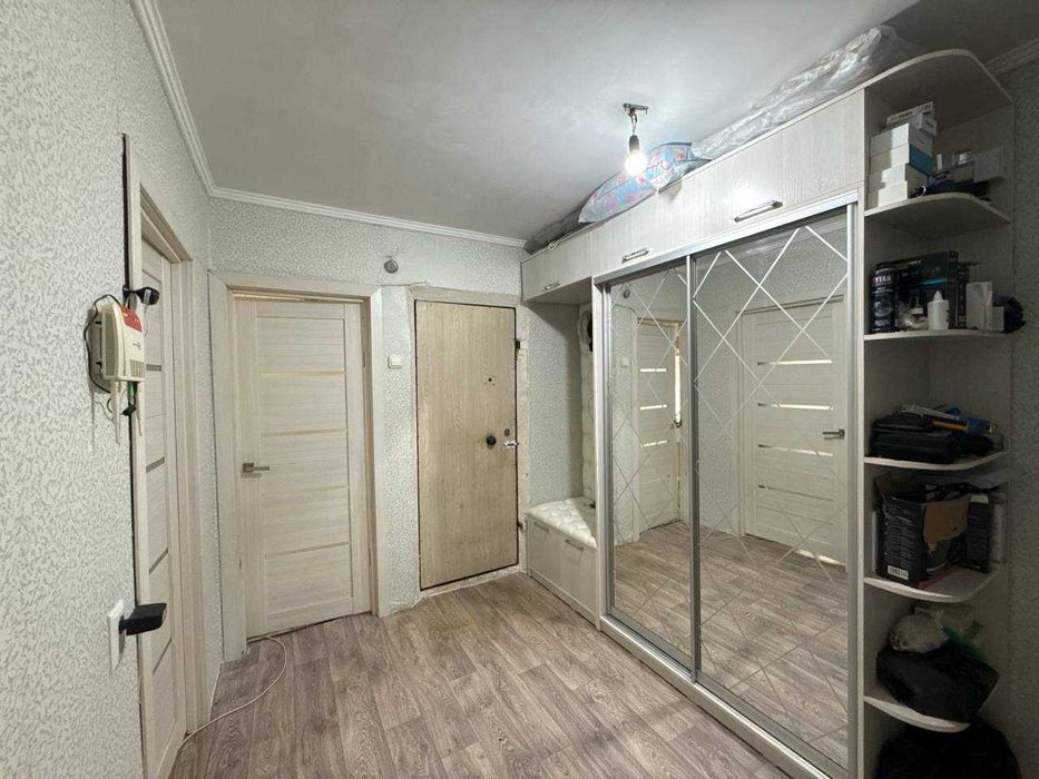 Продам 3 комнатную квартиру