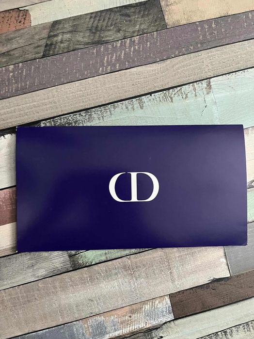 Dior b30.                    .