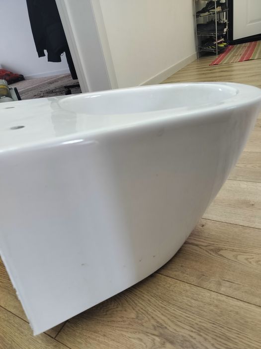 Продам подвесной унитаз