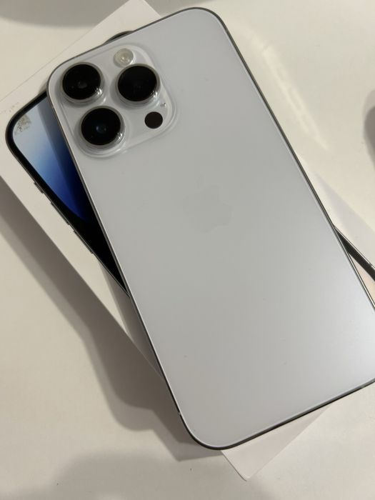 Iphone 14 pro white