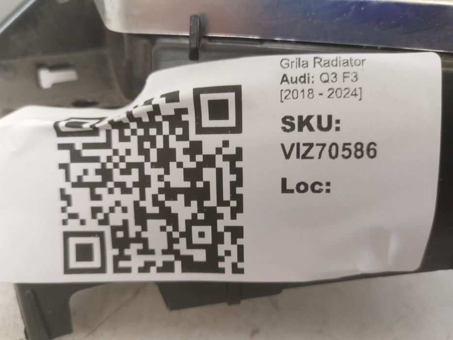 Ауди Кю3 / Audi Q3 F3 [Решетка на радиатора Audi Q3 F3 S-Line оригинал