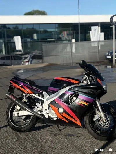 Yamaha FZR 600 R