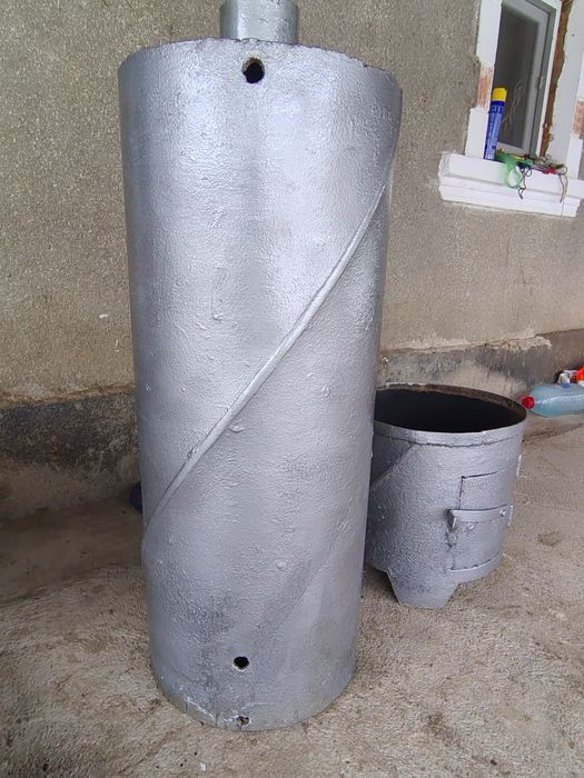 Vând boilar pe lemne