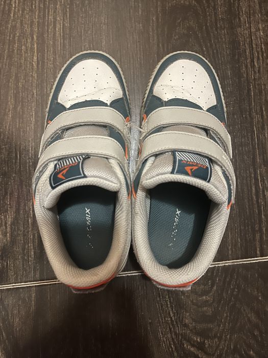 Продам кеды демикс 35 размер