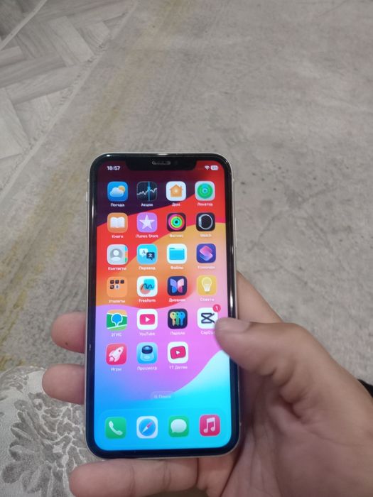 Айфон 11 хорошем состоянии