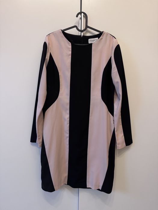 Rochie eleganta roz cu negru