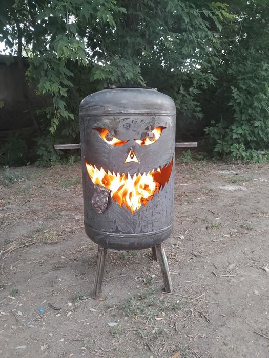 Мангал и костровая чаша.
