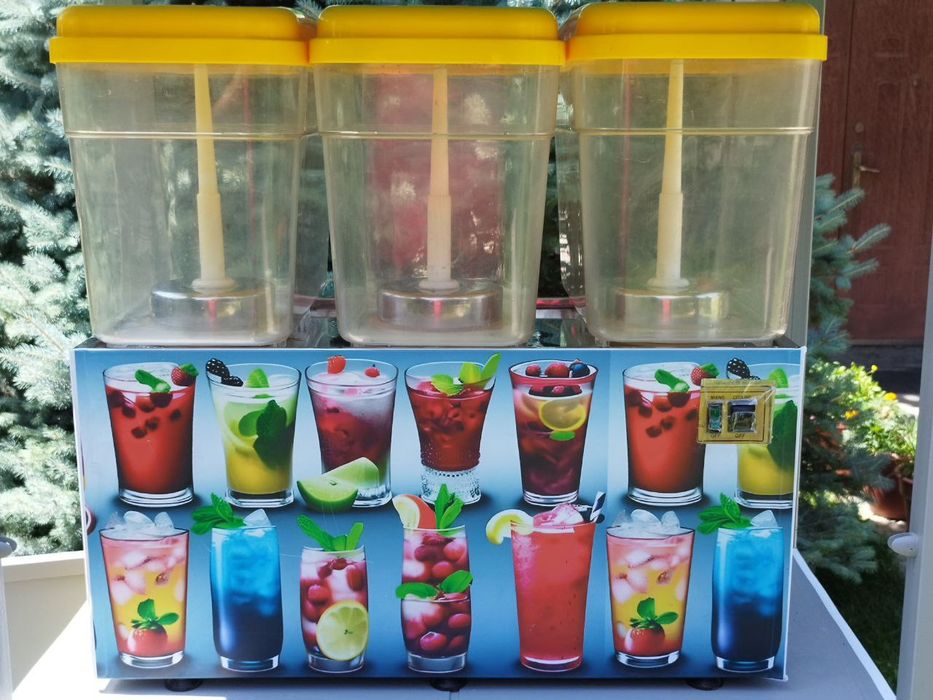 Сокоохладитель, вместе с тележкой.
Емкость 2 18