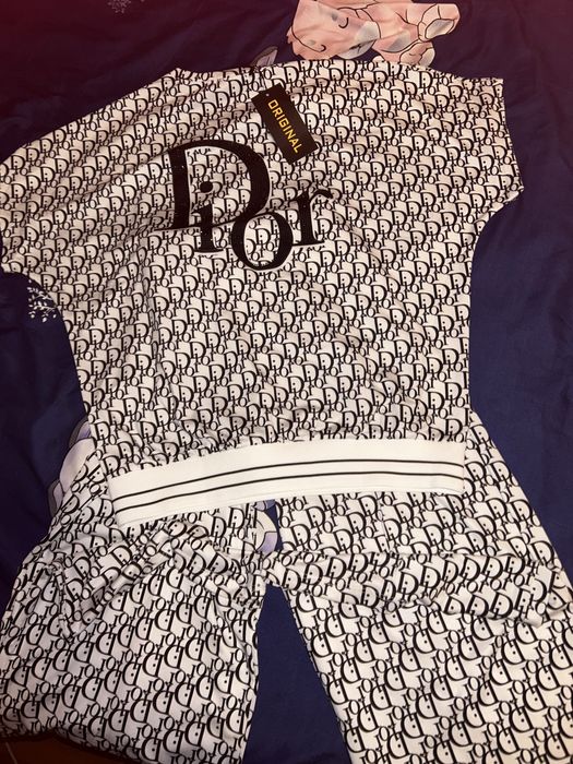 Comple dama, moda si frumusete