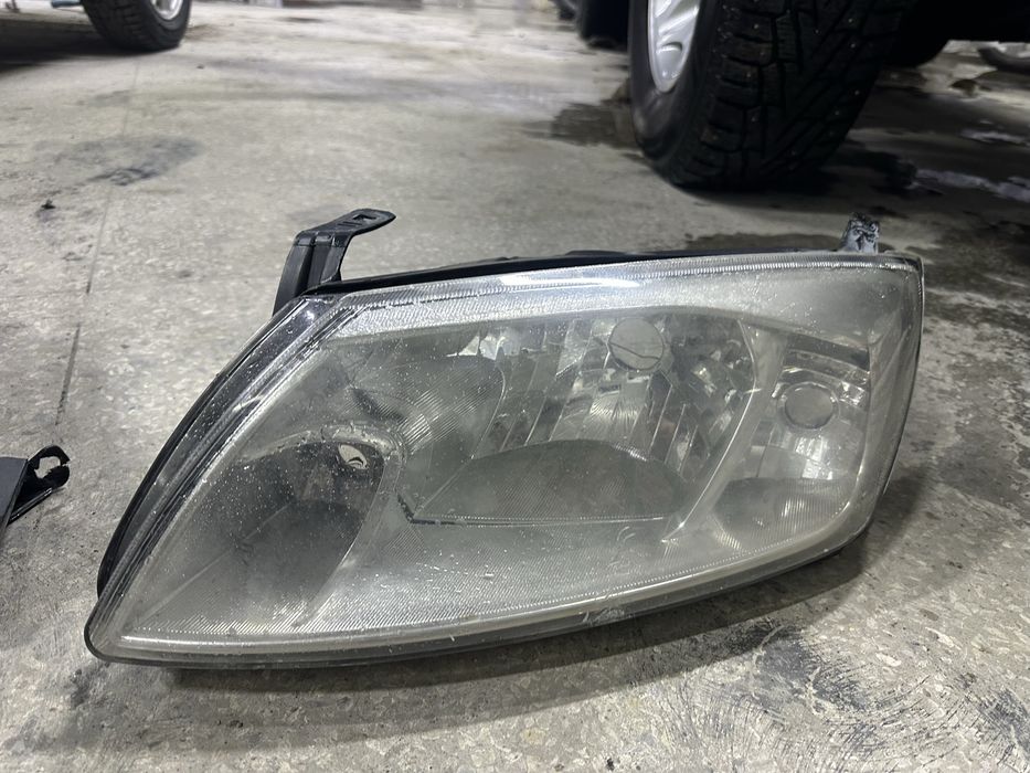 Продам фары лада гранта 1