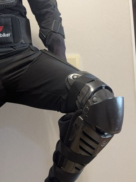 Продам экипировку для мотоцикла