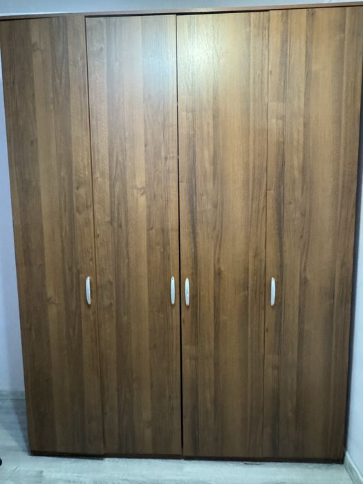 Продам шифоньер комодом