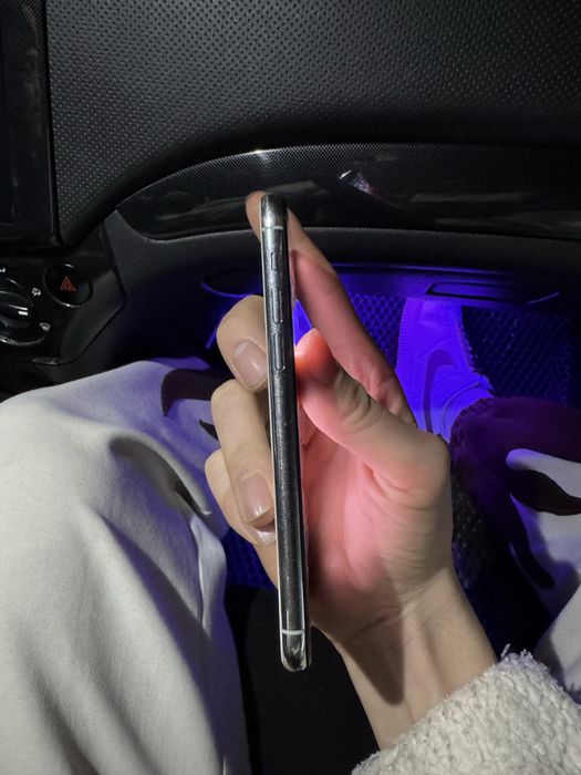 Sotiladi Iphone 11 pro