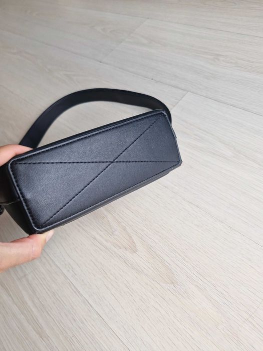 geantă crossbody Calvin Klein