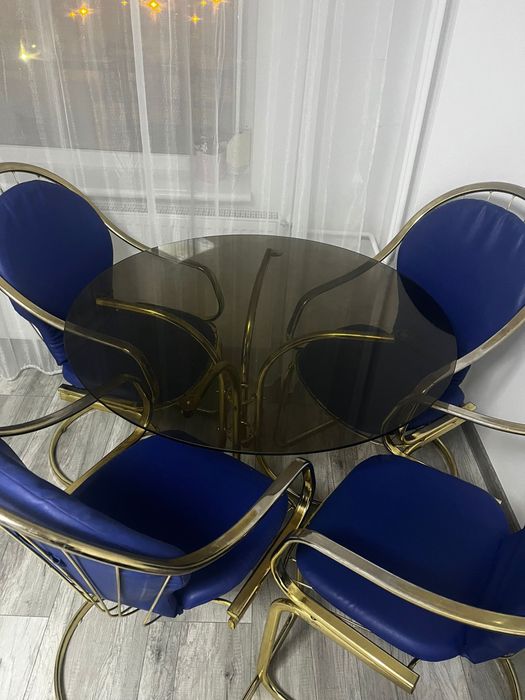 Vand set masa si scaune