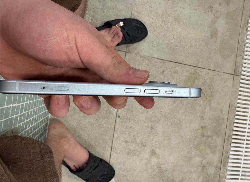 iPhone 15 в идеале АКБ 99 на гарантии