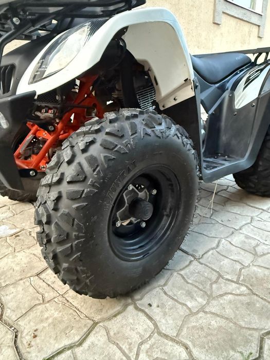 Продам квадроцикл kayo au 200