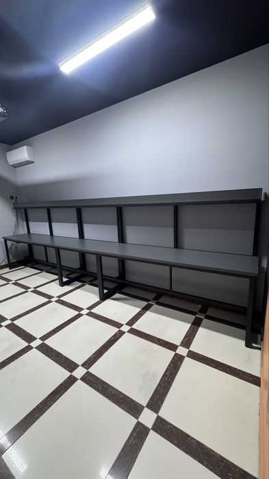 Стол для компьютерных клубов. Gamme club uchun mebellar. Stol