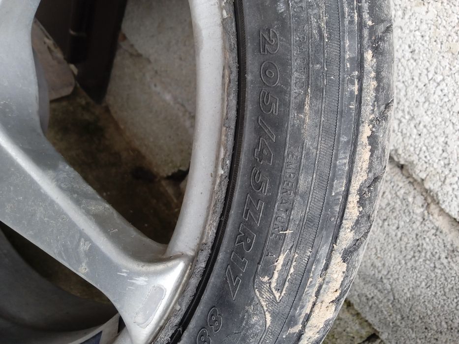 Продам шины и диски с шиноми